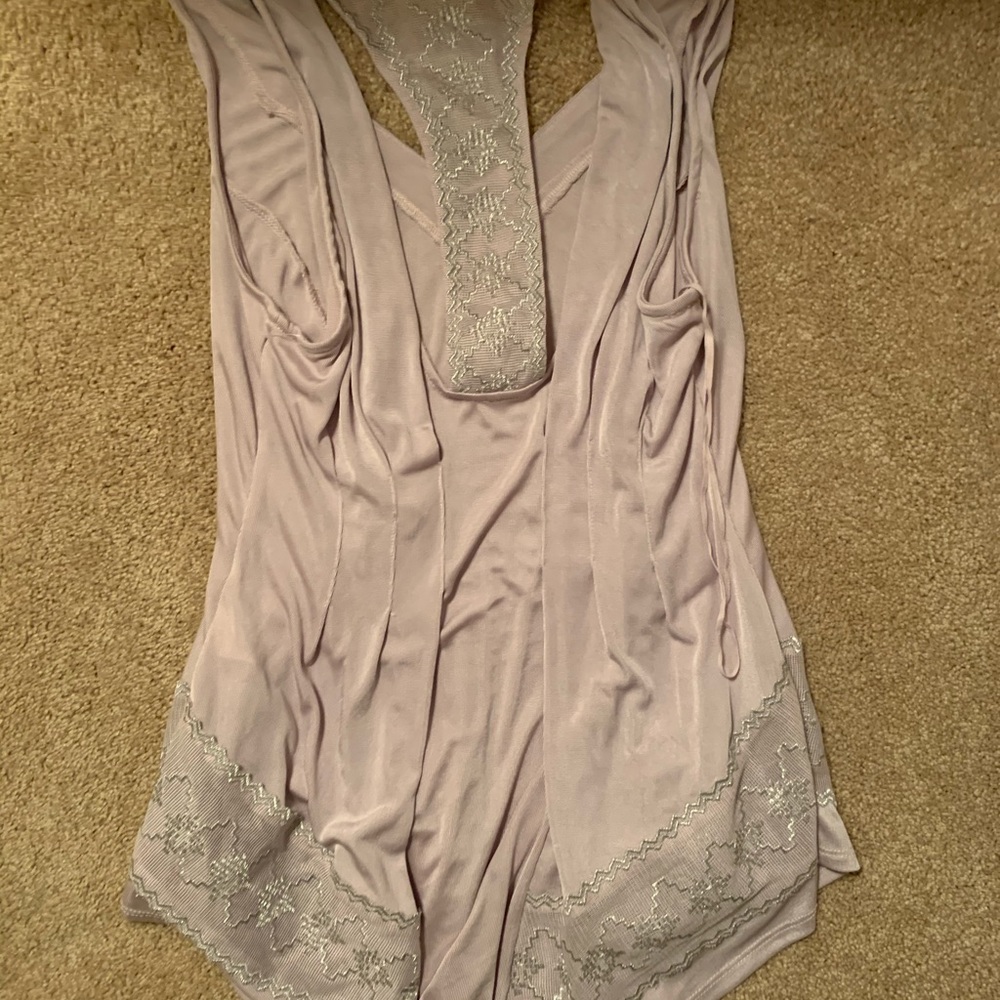 Free People Lavender Flowy tank top - Picture 2 of 4